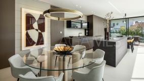 Villa for sale in Cortijo Blanco, San Pedro de Alcantara