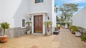 House for sale in Selwo, Estepona