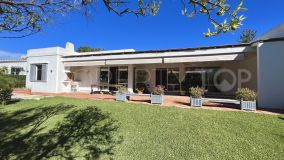 Villa en venta de 4 dormitorios en Guadalmina Alta