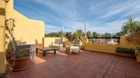 Zweistöckiges Penthouse zu verkaufen in Guadalmina Alta, San Pedro de Alcantara
