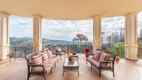 Villa en venta en Forest Hills, Altos de Estepona