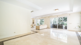 Villa en venta en Paraiso Barronal, Estepona Este