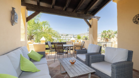 Ático en venta en El Campanario, Estepona Este