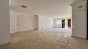 Commercial for sale in Guadalmina Alta, San Pedro de Alcantara