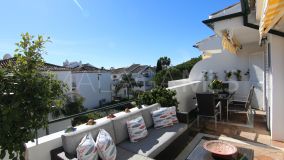 Takvåning for sale in El Presidente, Estepona Öst