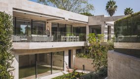 Villa for sale in Sotogrande Bajo