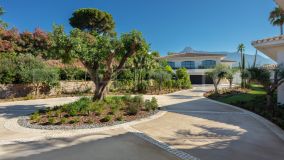 Las Lomas de Marbella villa for sale