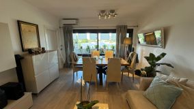 Penthouse for sale in Isdabe, Estepona East