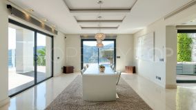 Villa en venta con 5 dormitorios en Istan