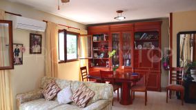 Pareado con 4 dormitorios en venta en Santa Ponsa