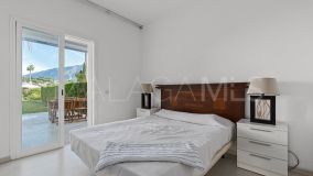 Markplanslägenhet for sale in Los Dragos, Nueva Andalucia