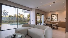 House for sale in Estepona East