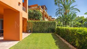 Apartamento Planta Baja en venta en Benatalaya, Estepona Este