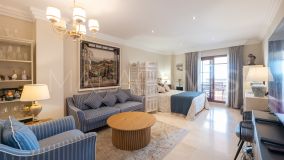 Apartment for sale in Gazules del Sol, Benahavis