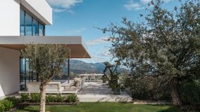 Villa for sale in La Mairena, Marbella Est