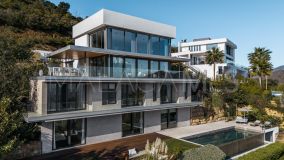 Villa for sale in La Mairena, Marbella Est