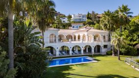 Villa zu verkaufen in Los Arqueros, Benahavis