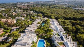 Duplex for sale in Meisho Hills, Marbella Golden Mile