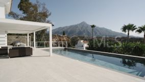 Villa for sale in Nueva Andalucia, Marbella