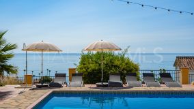 Villa en venta en Buenas Noches, Estepona Oeste