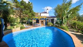 Villa en venta en Estepona, 695.000 €