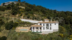 Villa for sale in Benahavis, 2,300,000 €