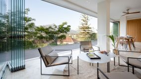 Nueva Andalucia, apartamento planta baja en venta con 3 dormitorios