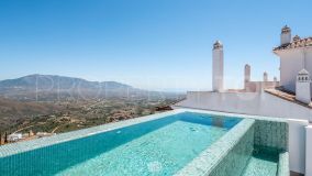 Town house for sale in Marbella City with 4 bedrooms