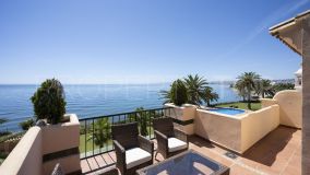 Town House for sale in Estepona, 1,995,000 €