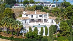 Villa for sale in Benahavis