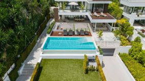 Villa for sale in Nueva Andalucia, Marbella