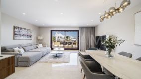 Apartamento en venta en Estepona