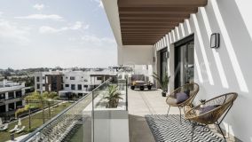 Penthouse for sale in Atalaya, Estepona East