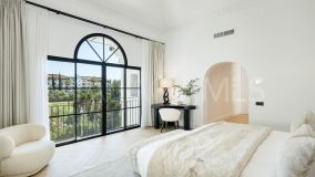 Villa for sale in Benahavis