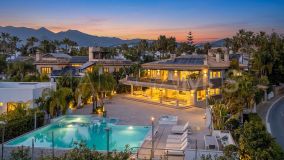 Villa for sale in Bahia de Marbella, Marbella Est