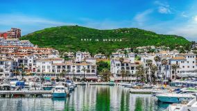 Appartement rez de chaussée for sale in La Duquesa, Manilva