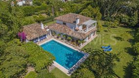 Villa for sale in New Golden Mile, Estepona Öst