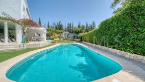 Villa for sale in El Rosario, Marbella East