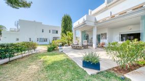Apartamento Planta Baja en venta en Nueva Andalucia, Marbella