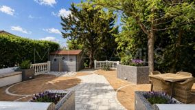 Villa for sale in La Duquesa, Manilva