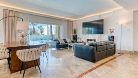 Villa for sale in Santa Clara, Marbella Est
