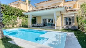 Villa for sale in Santa Clara, Marbella East
