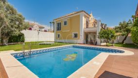 Villa for sale in La Duquesa, Manilva