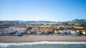 Town House for sale in Casares Playa