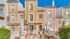 Radhus for sale in Casares Playa