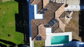 Villa for sale in La Duquesa, Manilva