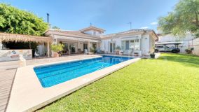 Villa en venta en Sierrezuela, Mijas Costa