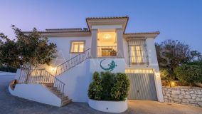 Villa for sale in Sierrezuela, Mijas Costa