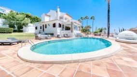Villa zu verkaufen in Estepona