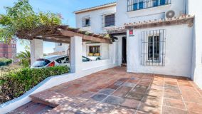 Maison de Ville for sale in La Duquesa, Manilva